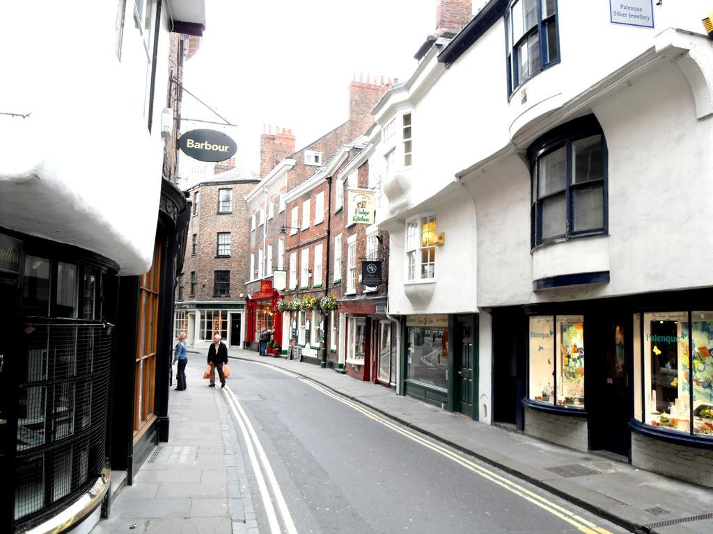 11 Talbot Court Apartment York Bagian luar foto