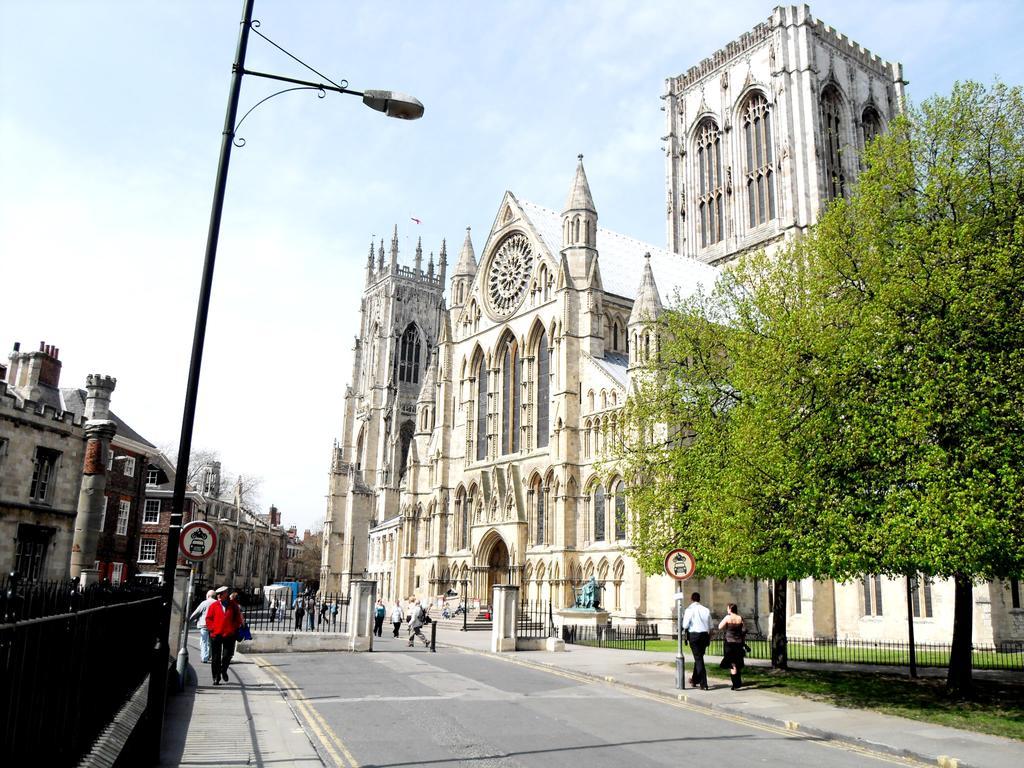 11 Talbot Court Apartment York Bagian luar foto