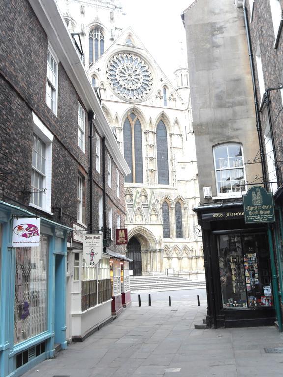 11 Talbot Court Apartment York Bagian luar foto