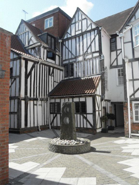 11 Talbot Court Apartment York Bagian luar foto